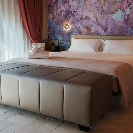 Luisa Francesca Hotel 3*