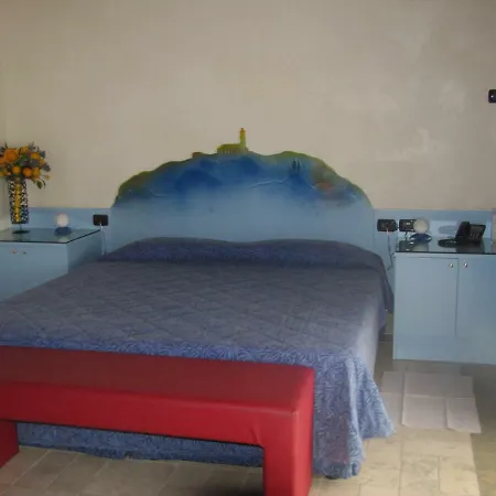 Luisa Francesca Hotel 3*