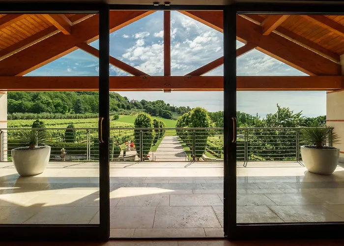 Luisa Francesca Hotel